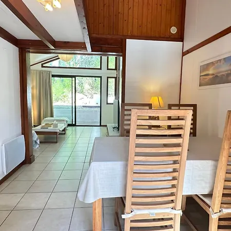 Charming With Swimming Pool And Garden シャレー *